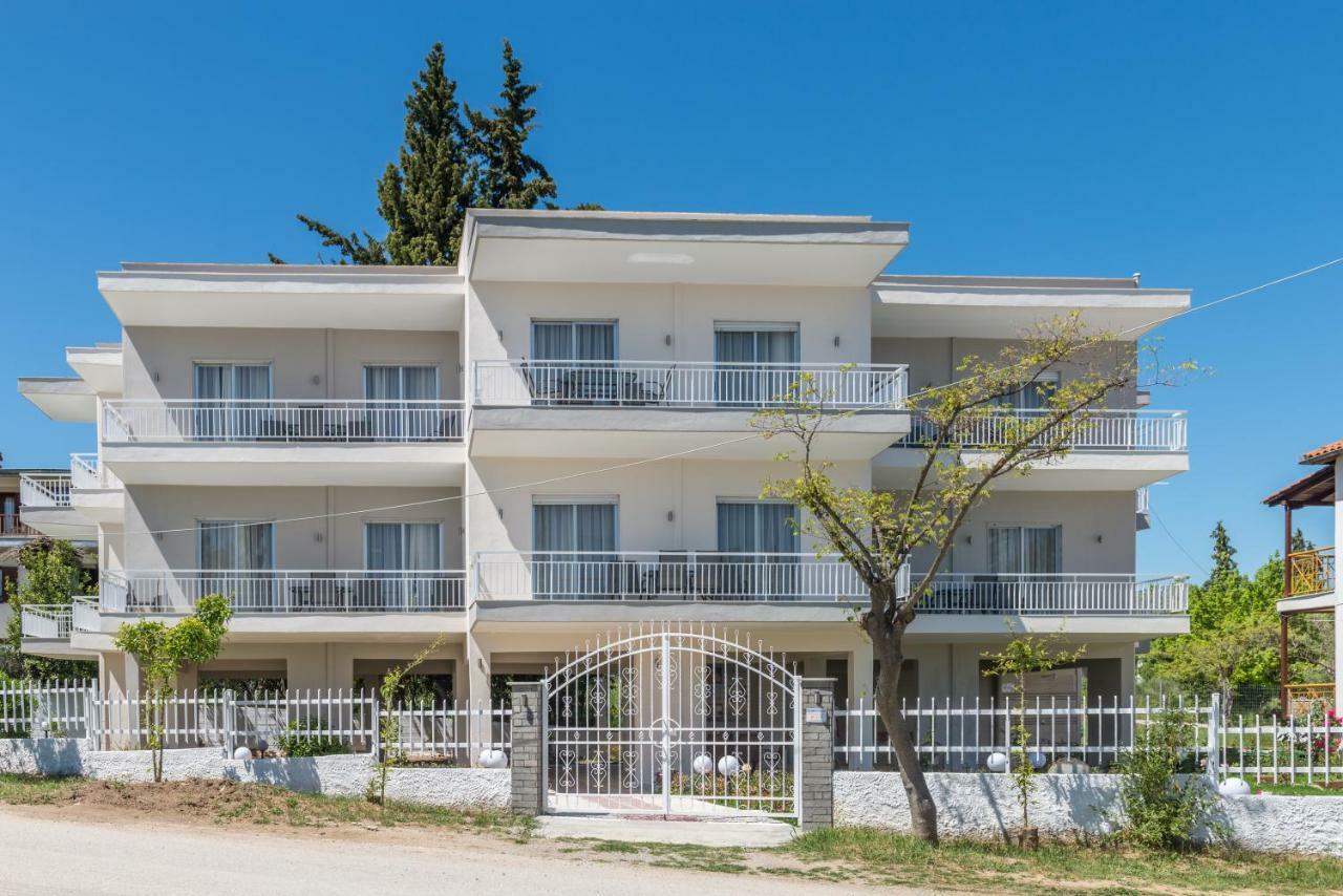 Georgalas Rest Apartments Nea Kallikrateia Luaran gambar