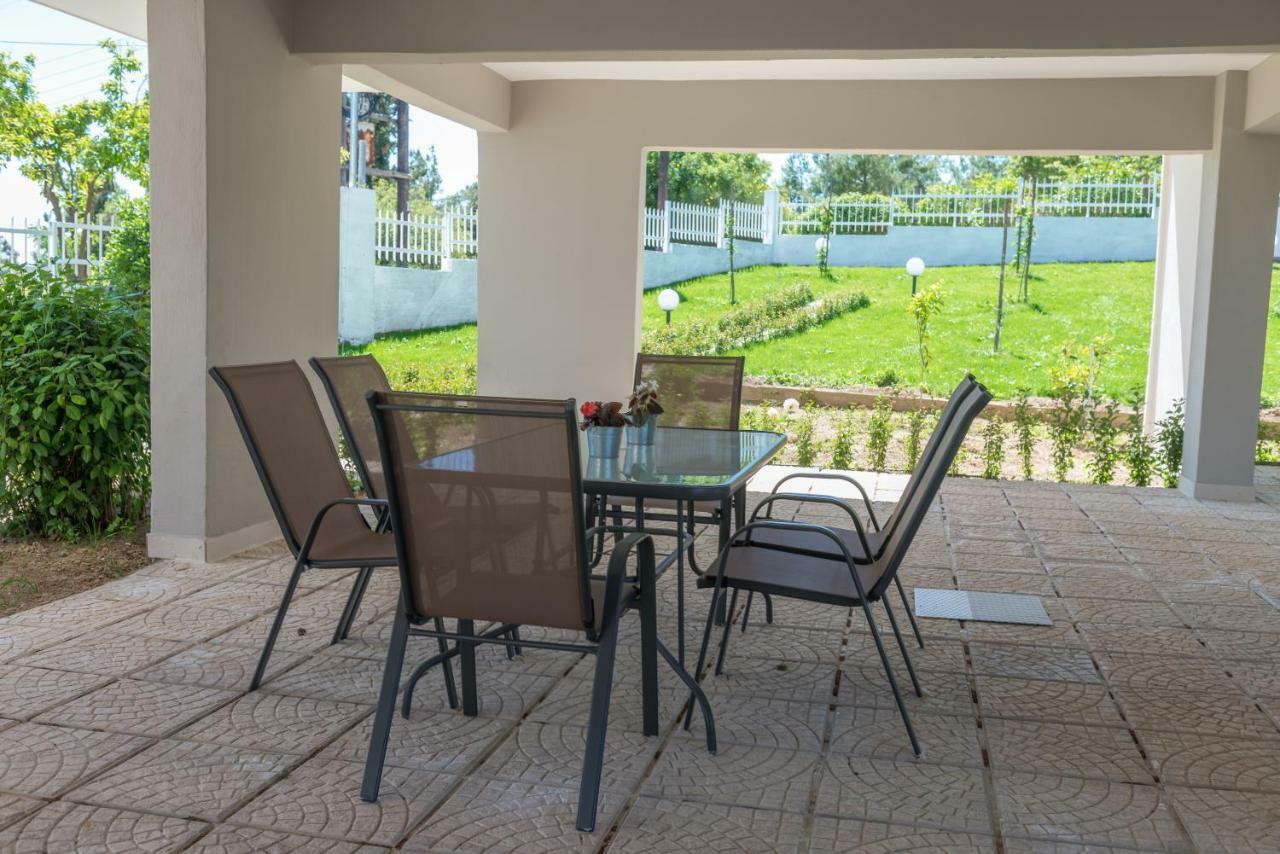 Georgalas Rest Apartments Nea Kallikrateia Luaran gambar