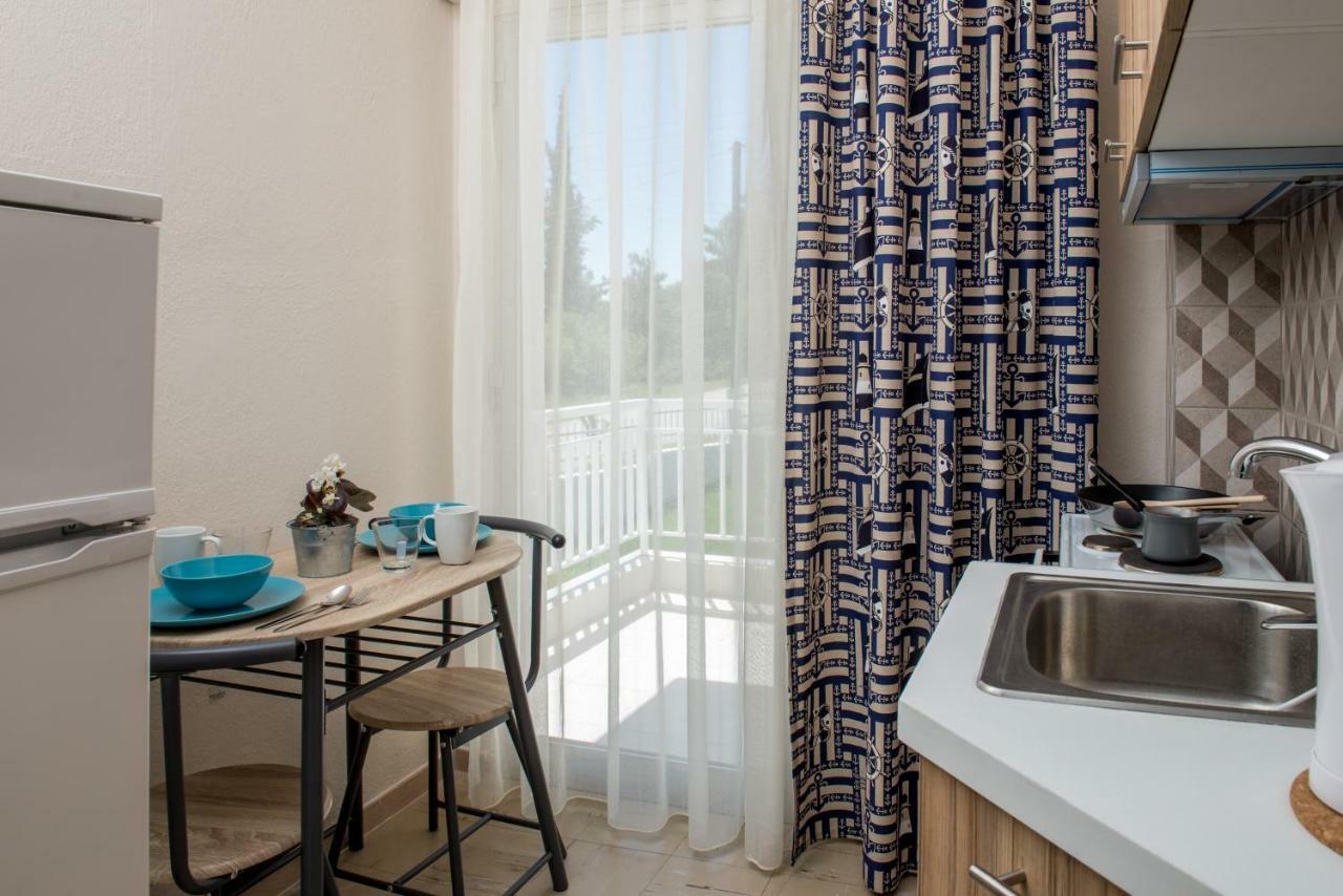 Georgalas Rest Apartments Nea Kallikrateia Luaran gambar
